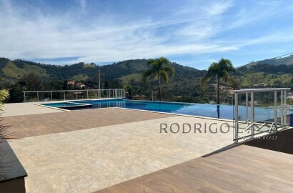 Lote para venda em condomínio de alto padrão em São Lourenço - MG.