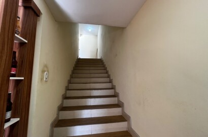 Casa para venda em São Lourenço - MG.