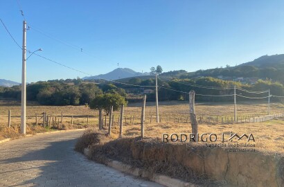 Área rural para venda há menos de 10 minutos de São Lourenço.
