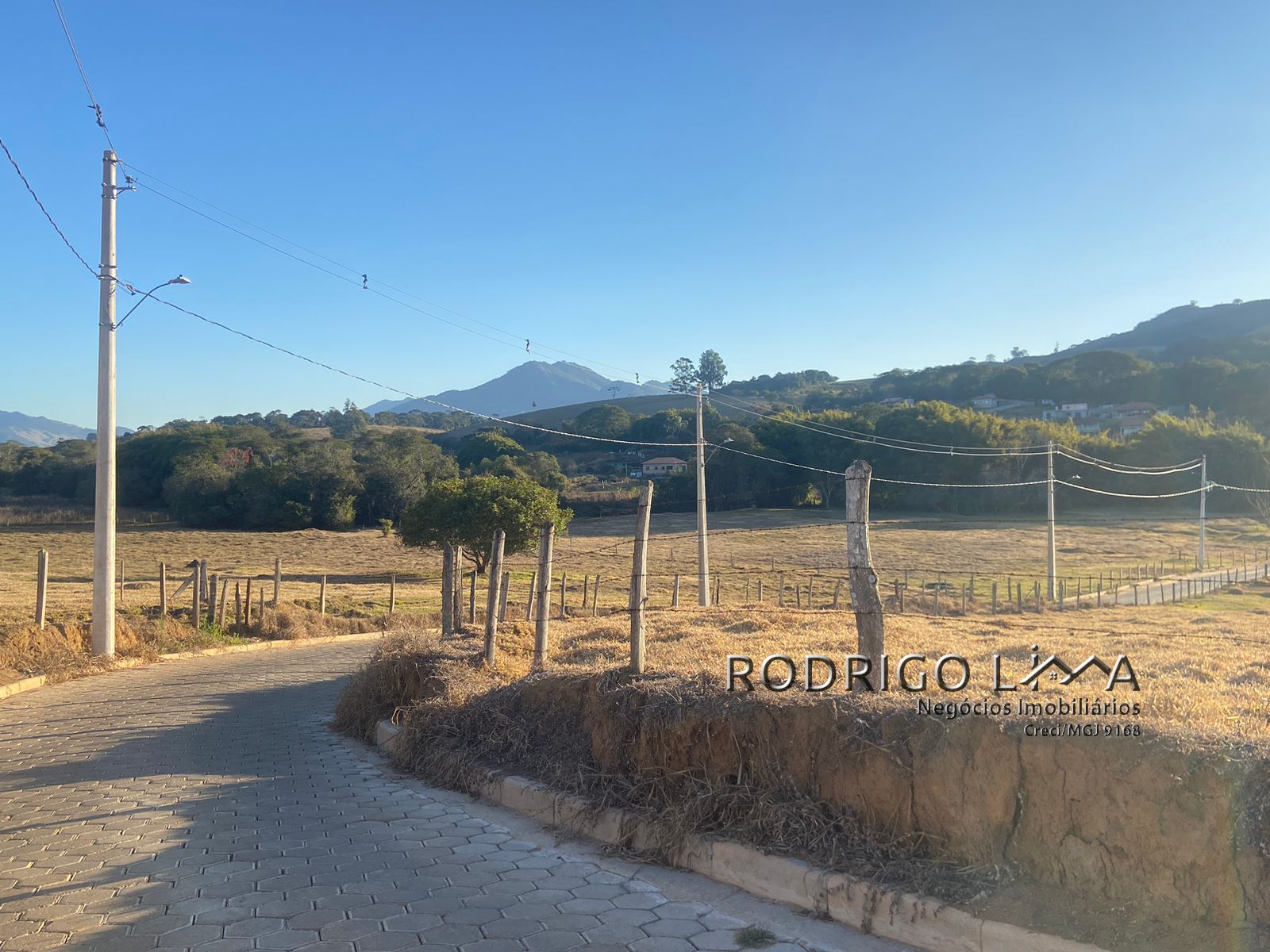 Área rural para venda há menos de 10 minutos de São Lourenço.