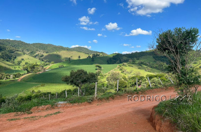 Linda chácara para venda em São Lourenço MG.