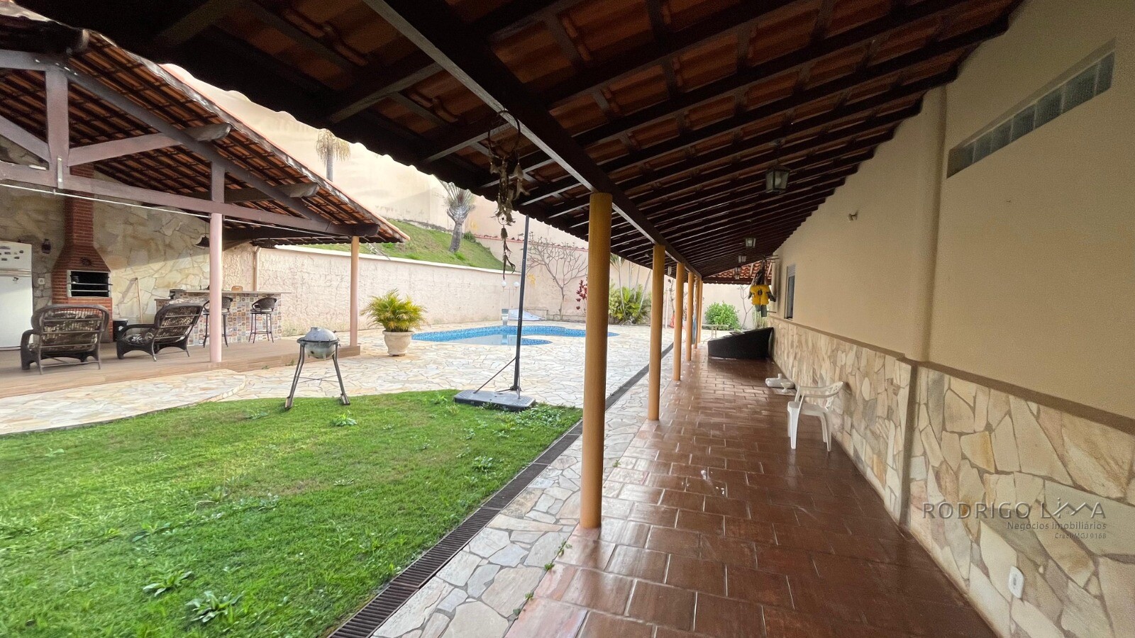 Casa alto padrão para venda em São Lourenço Mg