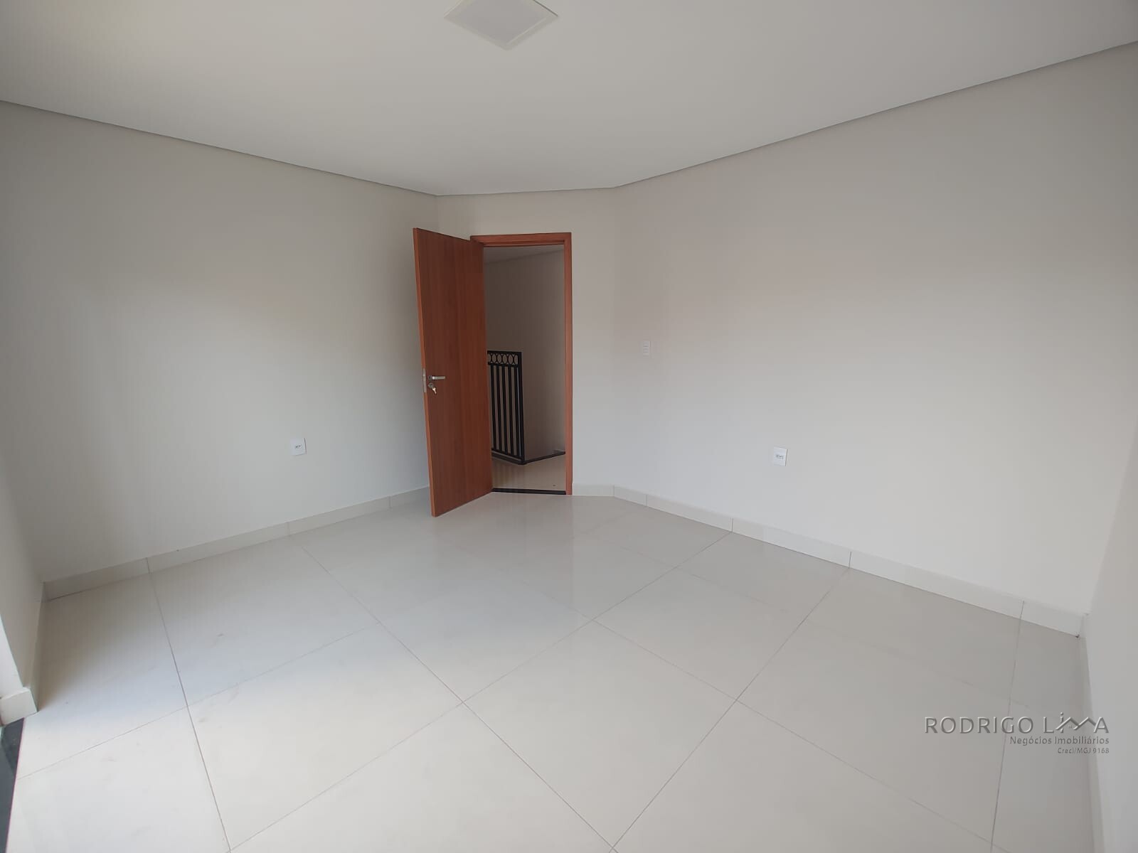 Casa para venda em bairro nobre de São Lourenço Mg